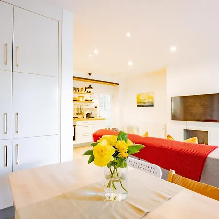 The West End Hideaway #1 Apartment *